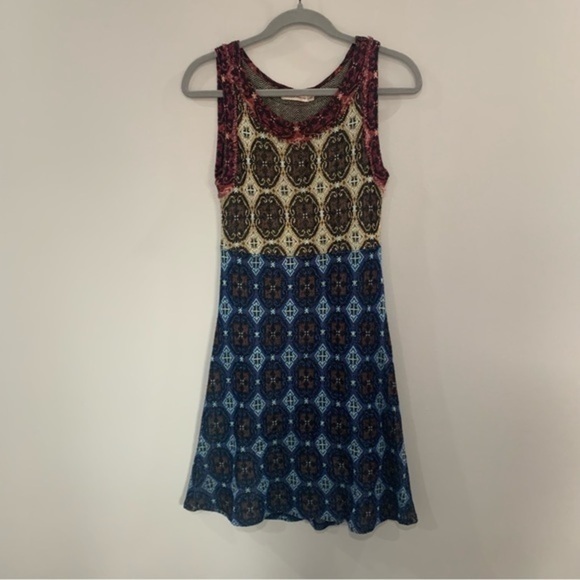 ✅ Anthropologie Cecilia Prado Dress Medallion Shift in Multicolor Knit - Picture 2 of 4